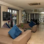 Urban Chic Boutique Hotel & Cafe