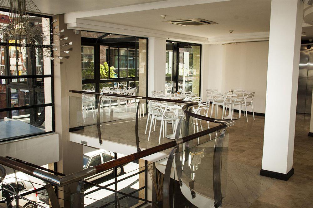 Hotel Urban Chic Boutique & Cafe 4*