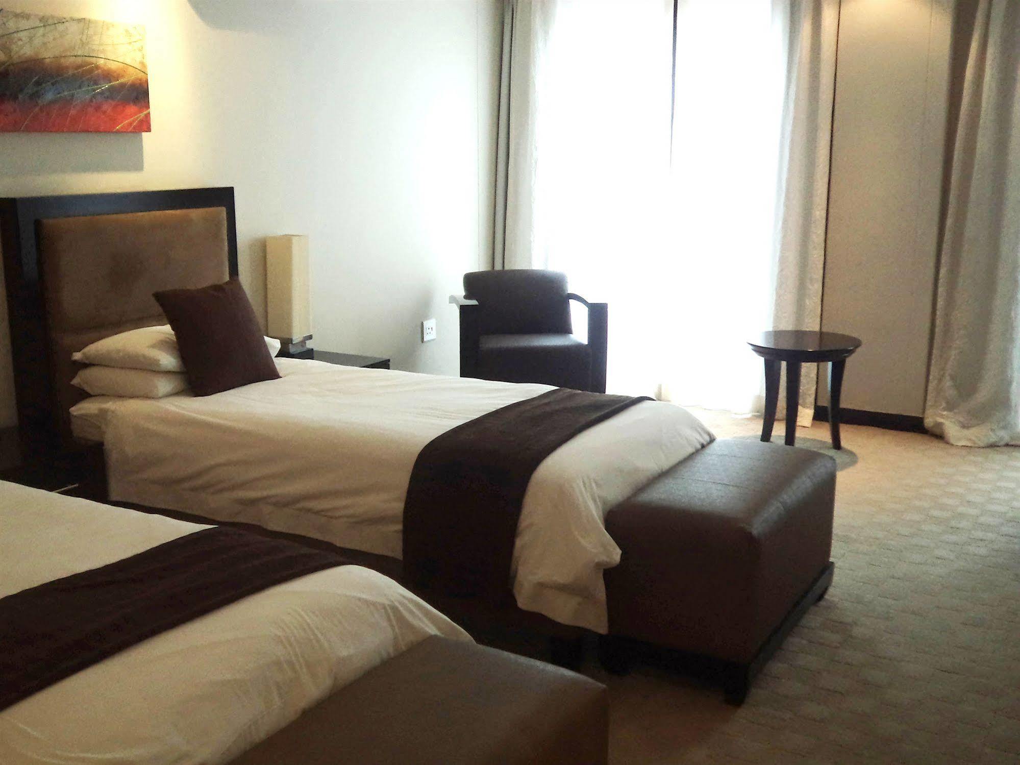 Urban Chic Boutique & Cafe Hotel