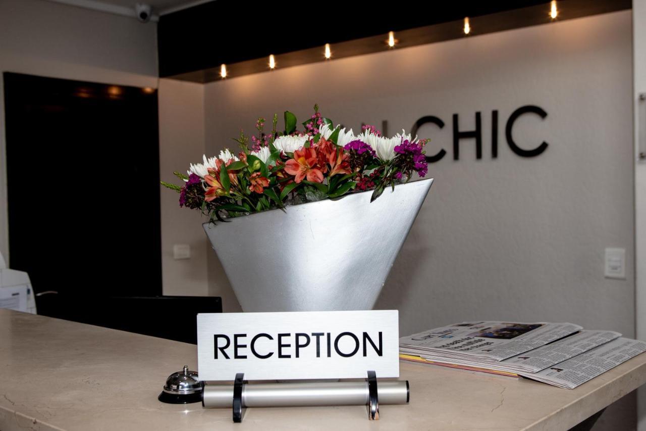 Urban Chic Boutique & Cafe Hotel